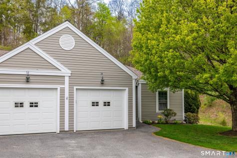 54 Elizabeth Circle Newtown CT 06482