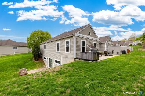 54 Elizabeth Circle Newtown CT 06482