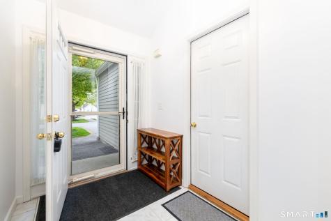 54 Elizabeth Circle Newtown CT 06482