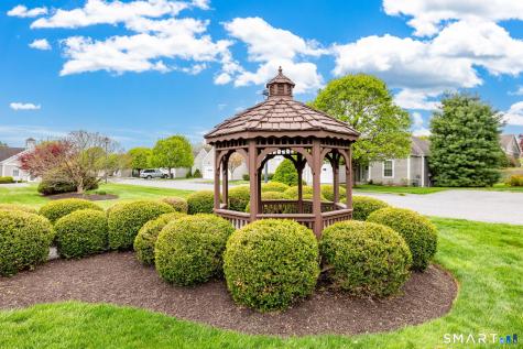 54 Elizabeth Circle Newtown CT 06482