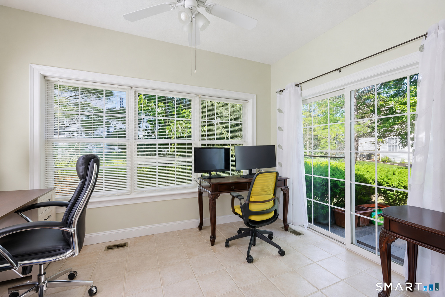 4 Clover Lane Farmington CT 06032