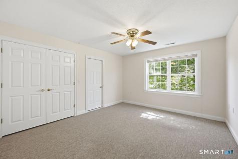 4 Clover Lane Farmington CT 06032