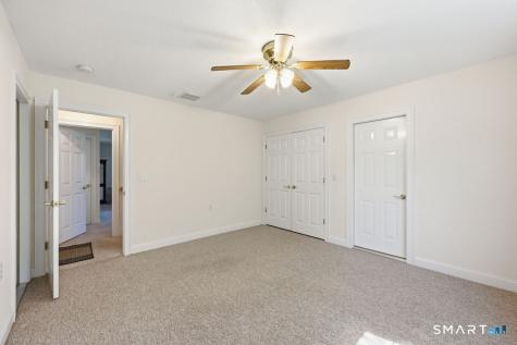 4 Clover Lane Farmington CT 06032