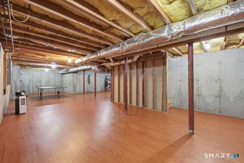 4 Clover Lane Farmington CT 06032