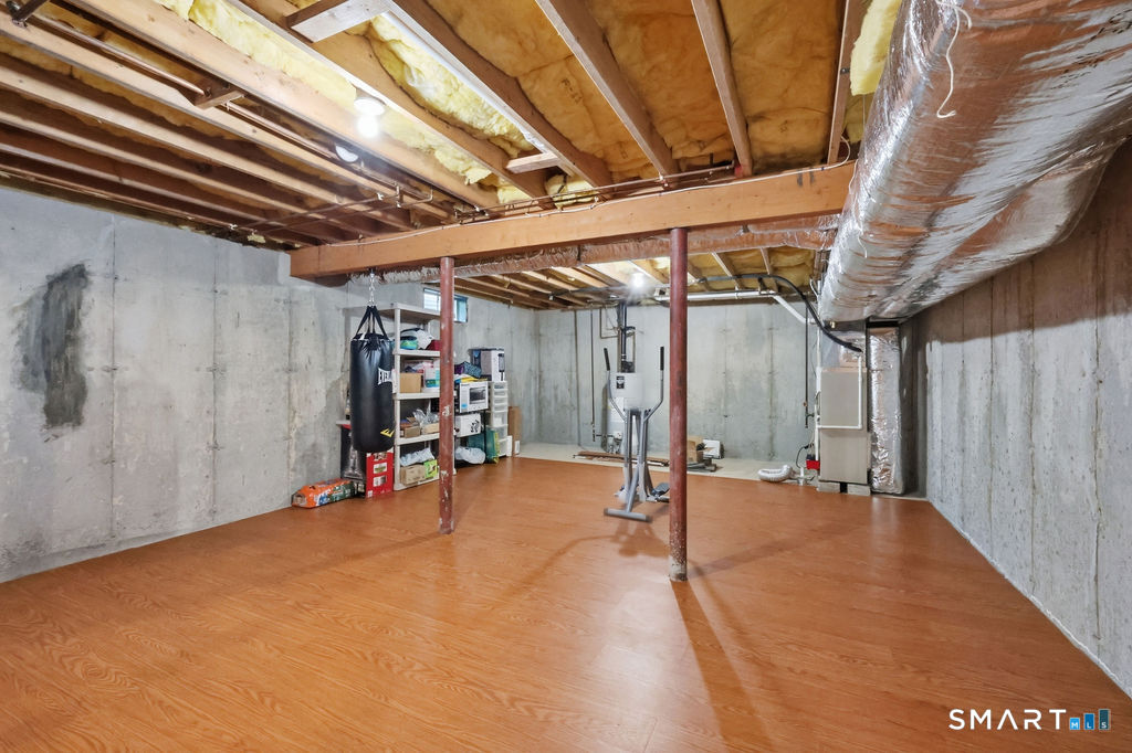4 Clover Lane Farmington CT 06032