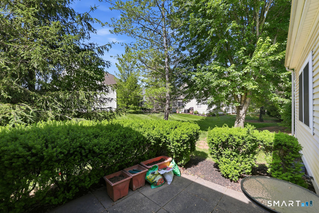 4 Clover Lane Farmington CT 06032