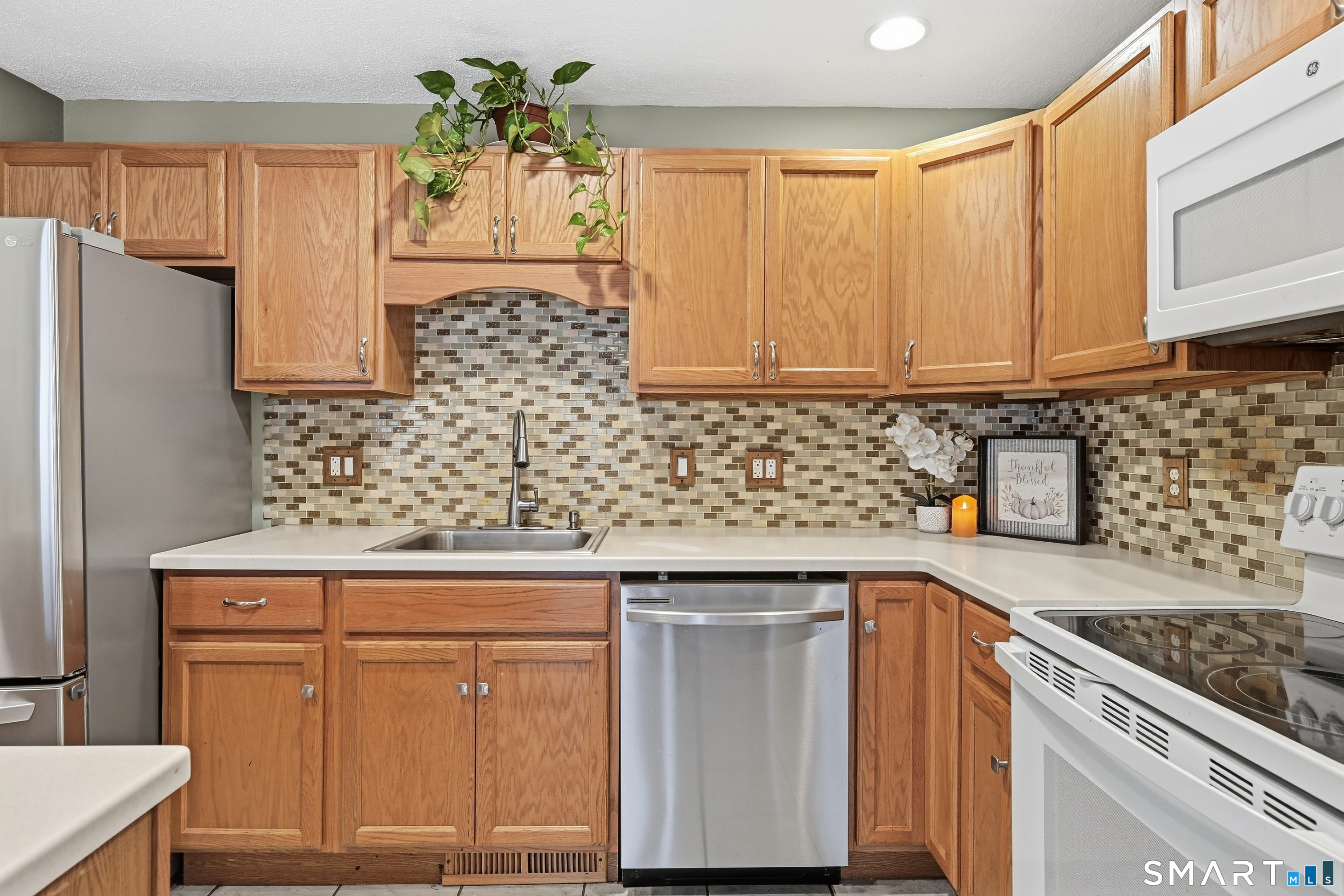48 Brookside Village Enfield CT 06082