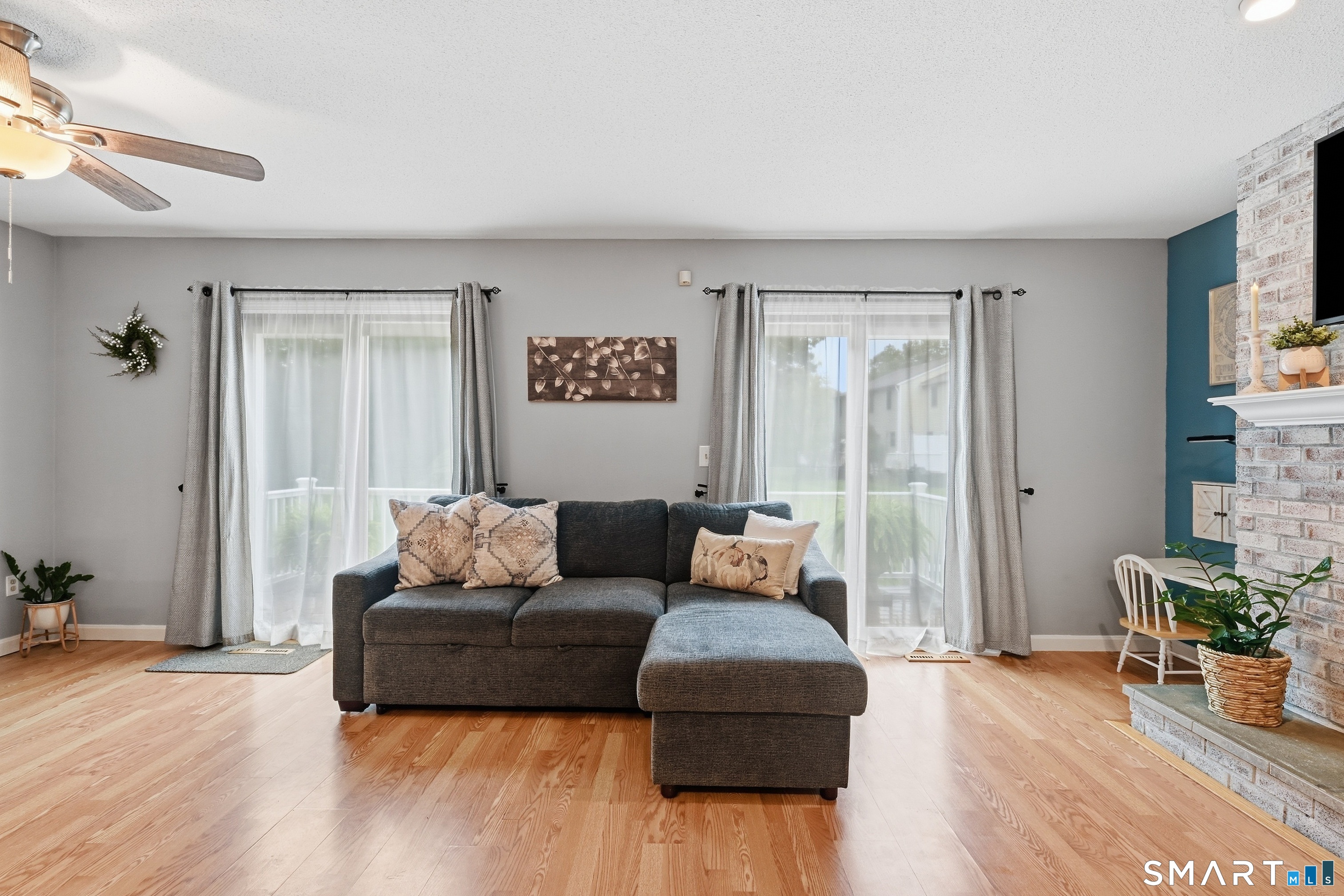 48 Brookside Village Enfield CT 06082
