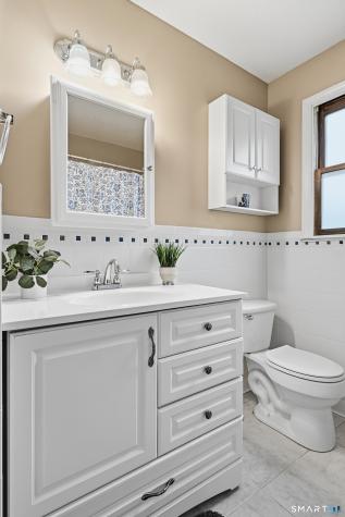 48 Brookside Village Enfield CT 06082