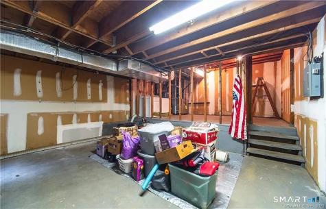 5 Stonegate Circle Branford CT 06405