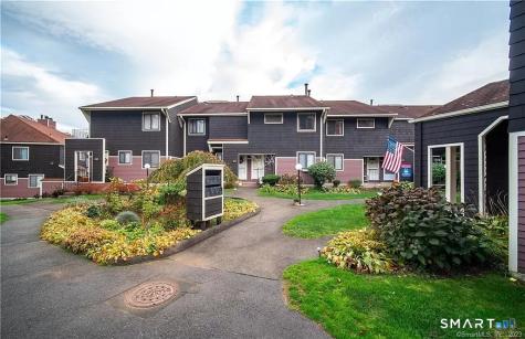 5 Stonegate Circle Branford CT 06405