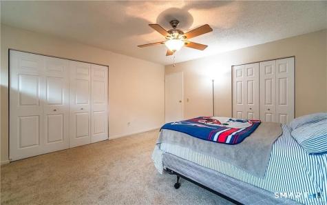 5 Stonegate Circle Branford CT 06405