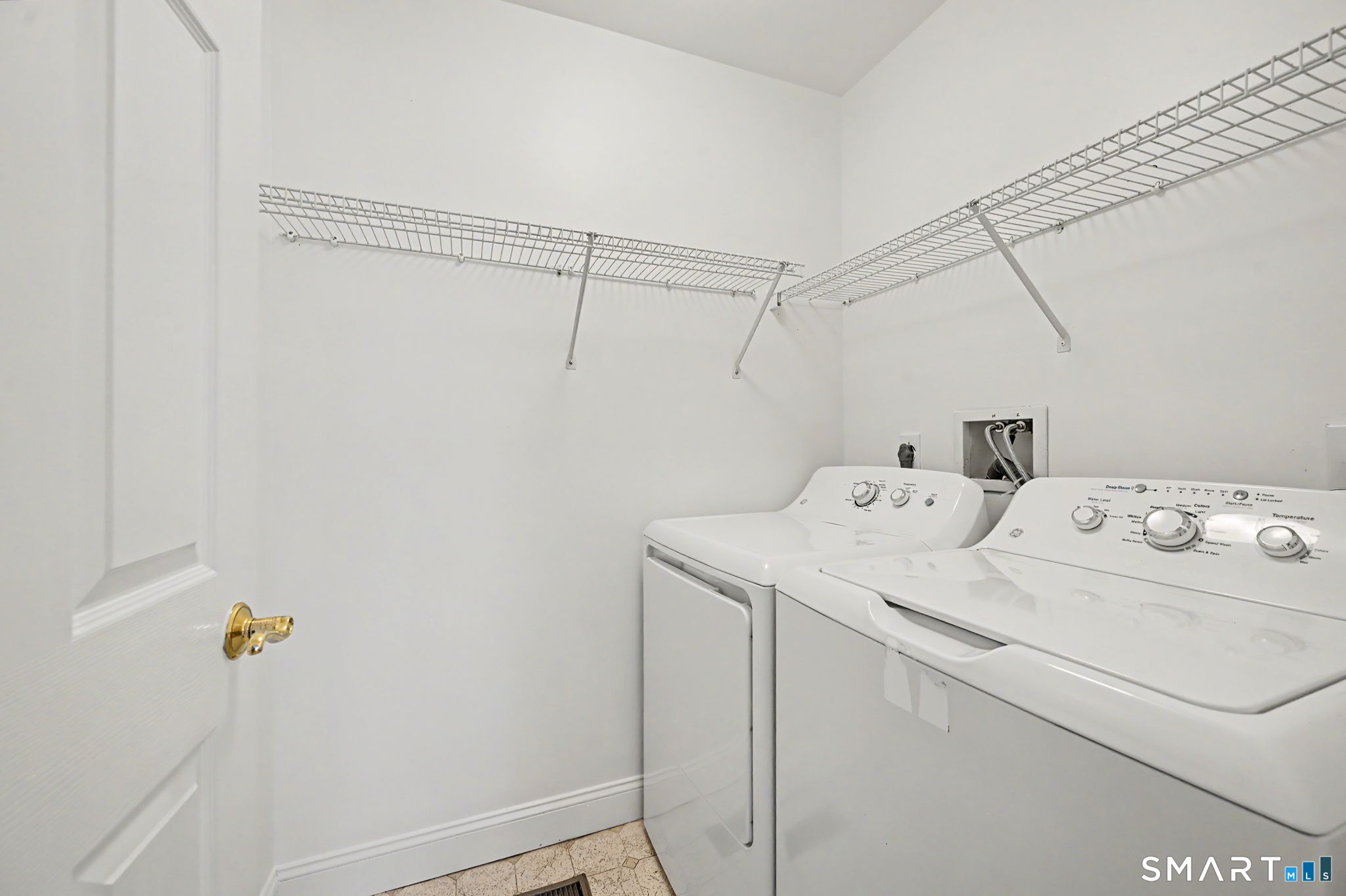 26 Village Court Wilton CT 06897