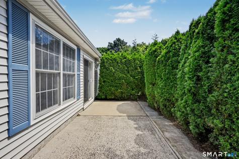 26 Village Court Wilton CT 06897
