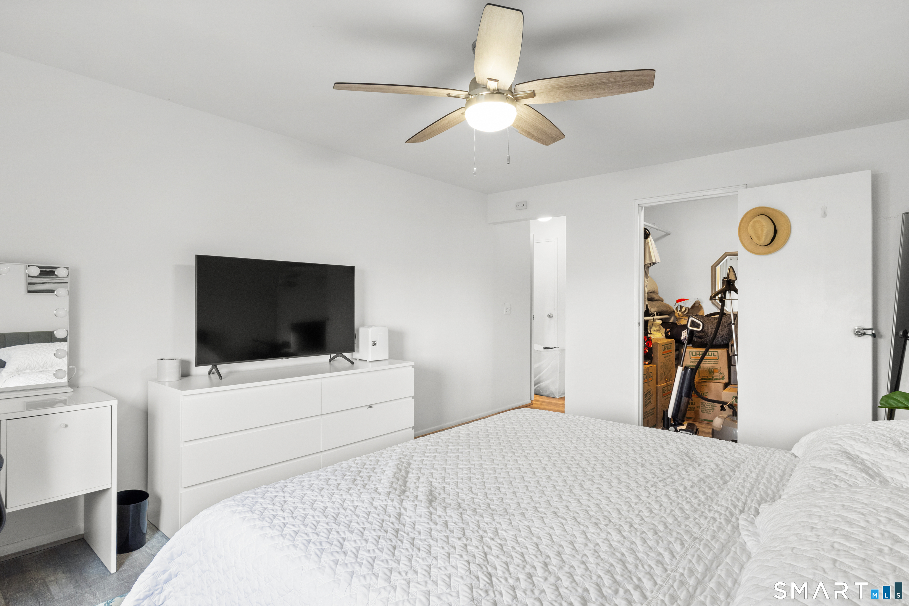 153 Bull Hill Lane West Haven CT 06516