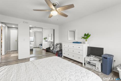 153 Bull Hill Lane West Haven CT 06516