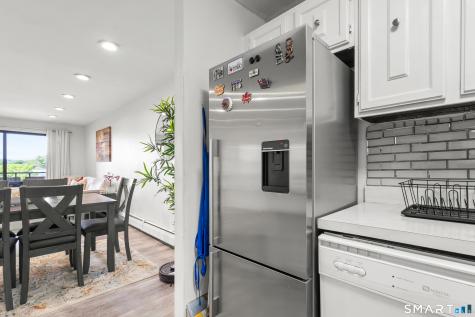 153 Bull Hill Lane West Haven CT 06516
