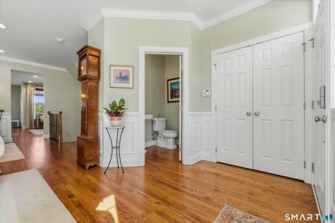 71 Warrington Round Danbury CT 06810