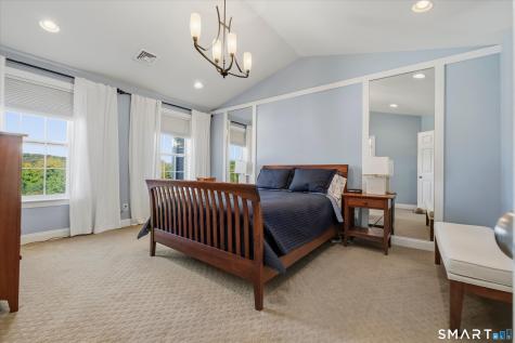 71 Warrington Round Danbury CT 06810
