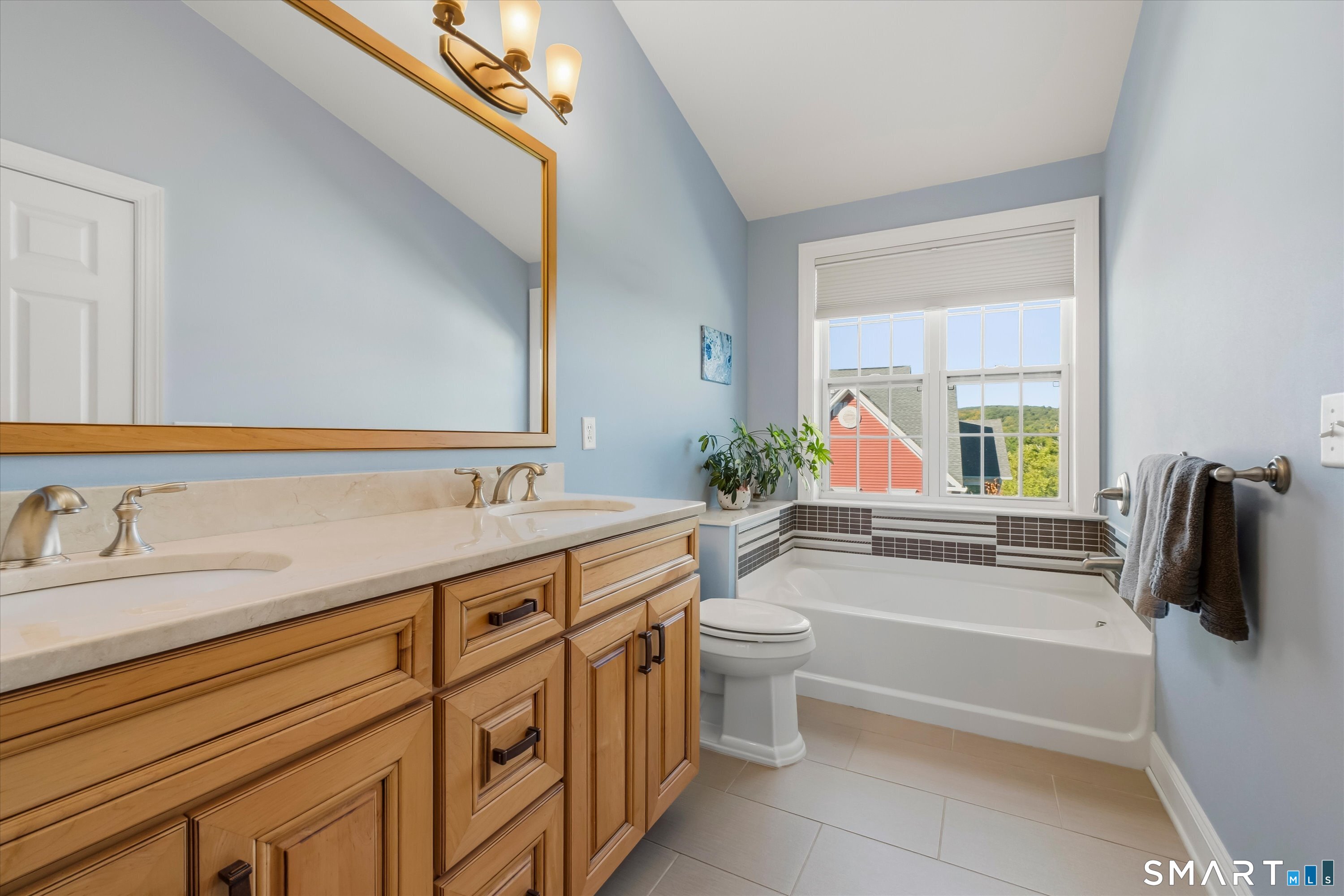 71 Warrington Round Danbury CT 06810