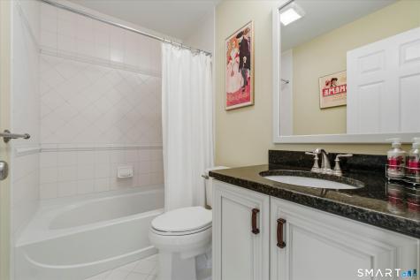 71 Warrington Round Danbury CT 06810