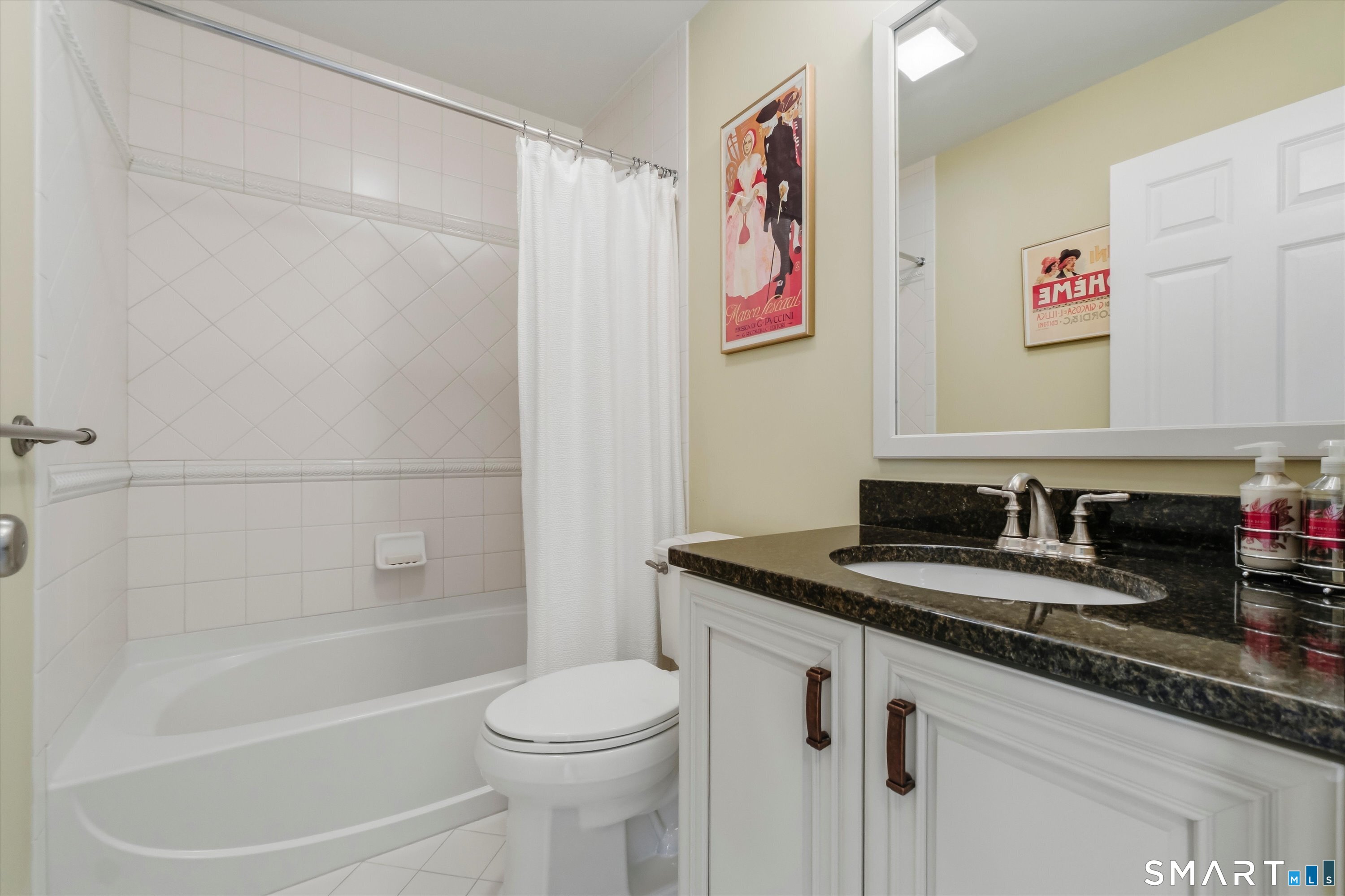 71 Warrington Round Danbury CT 06810