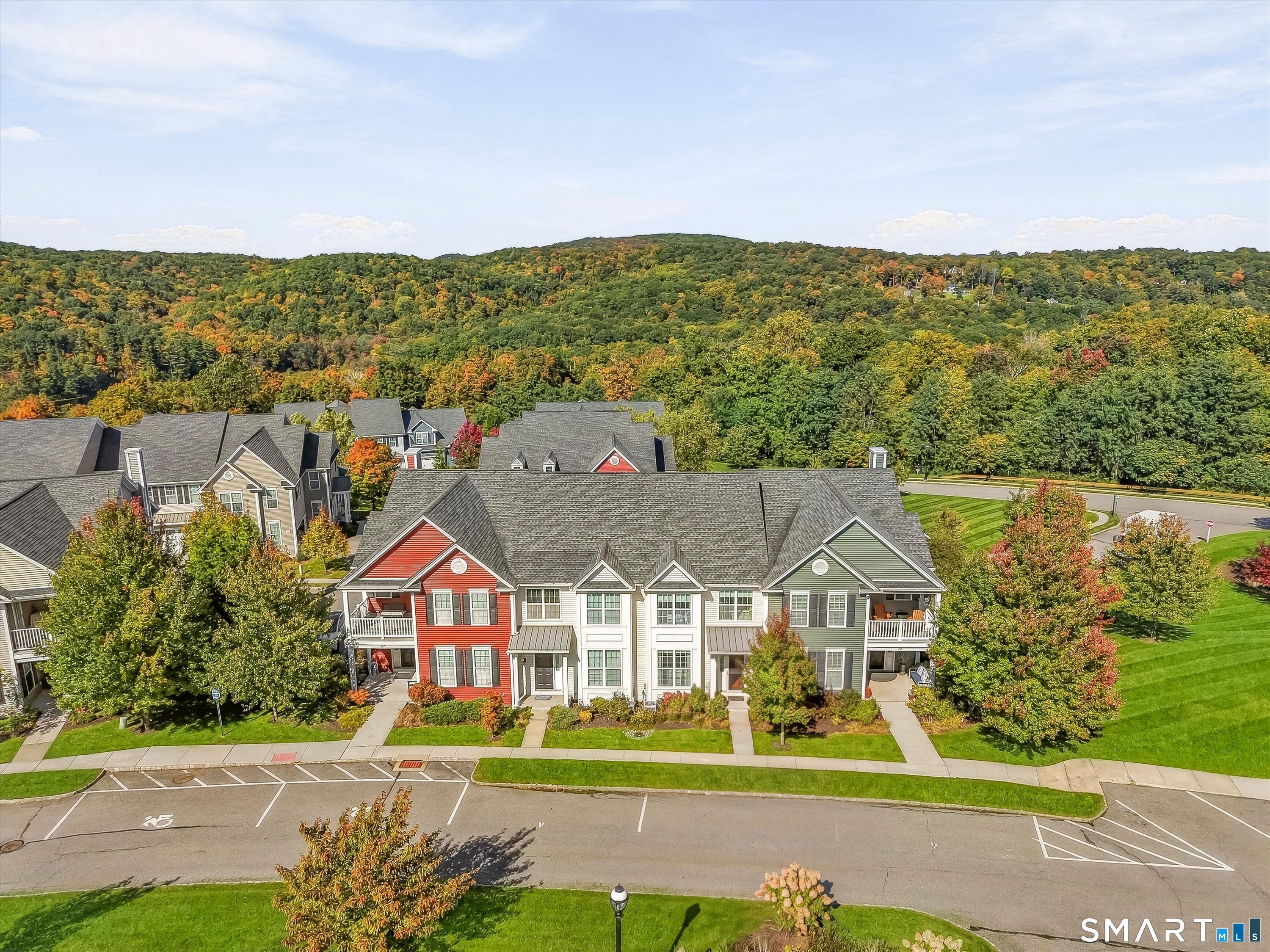 71 Warrington Round Danbury CT 06810