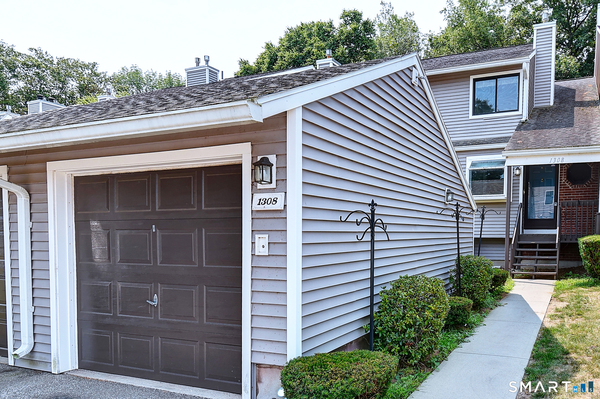 1308 Mill Pond Drive South Windsor CT 06074