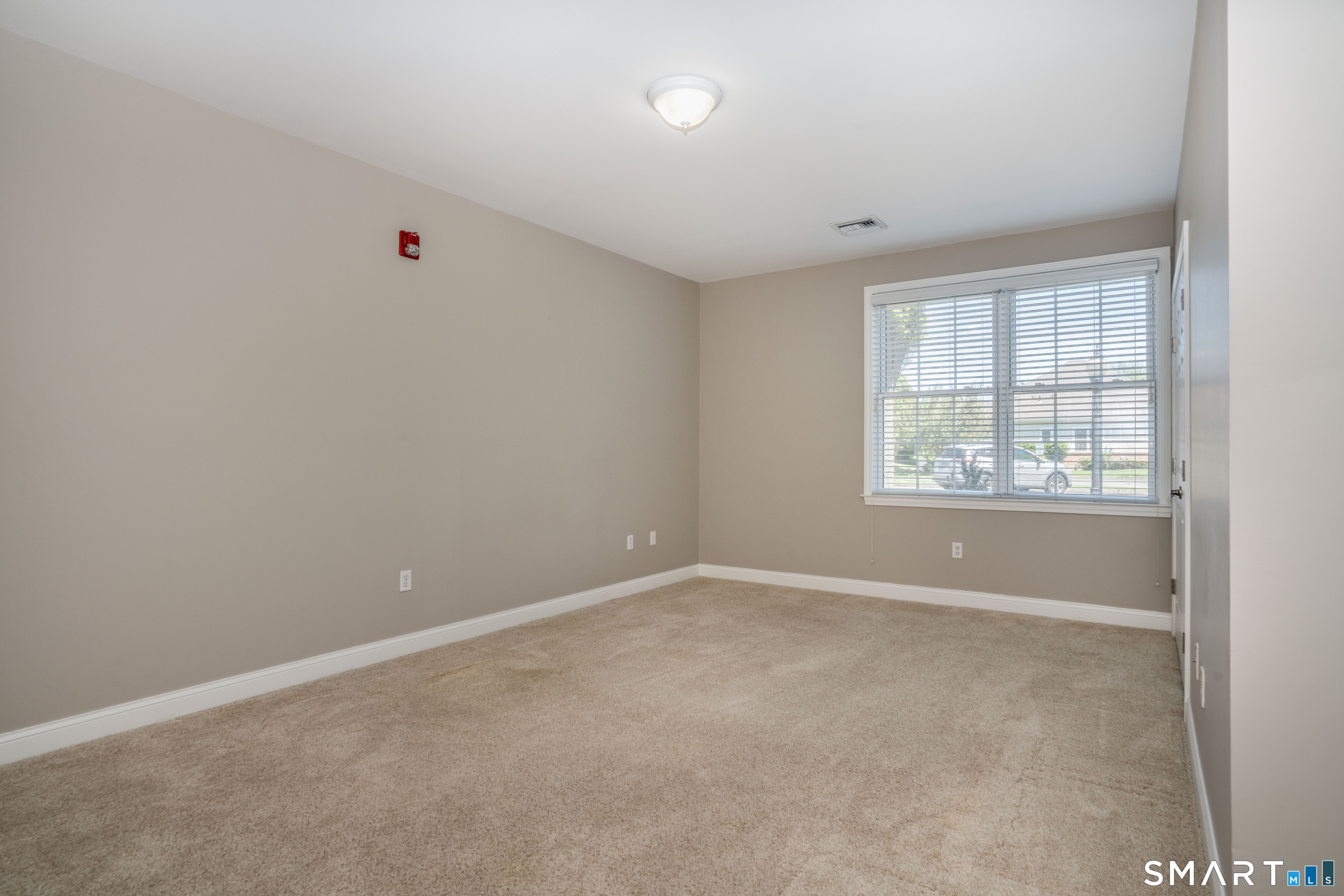 25 Cassandra Boulevard West Hartford CT 06107