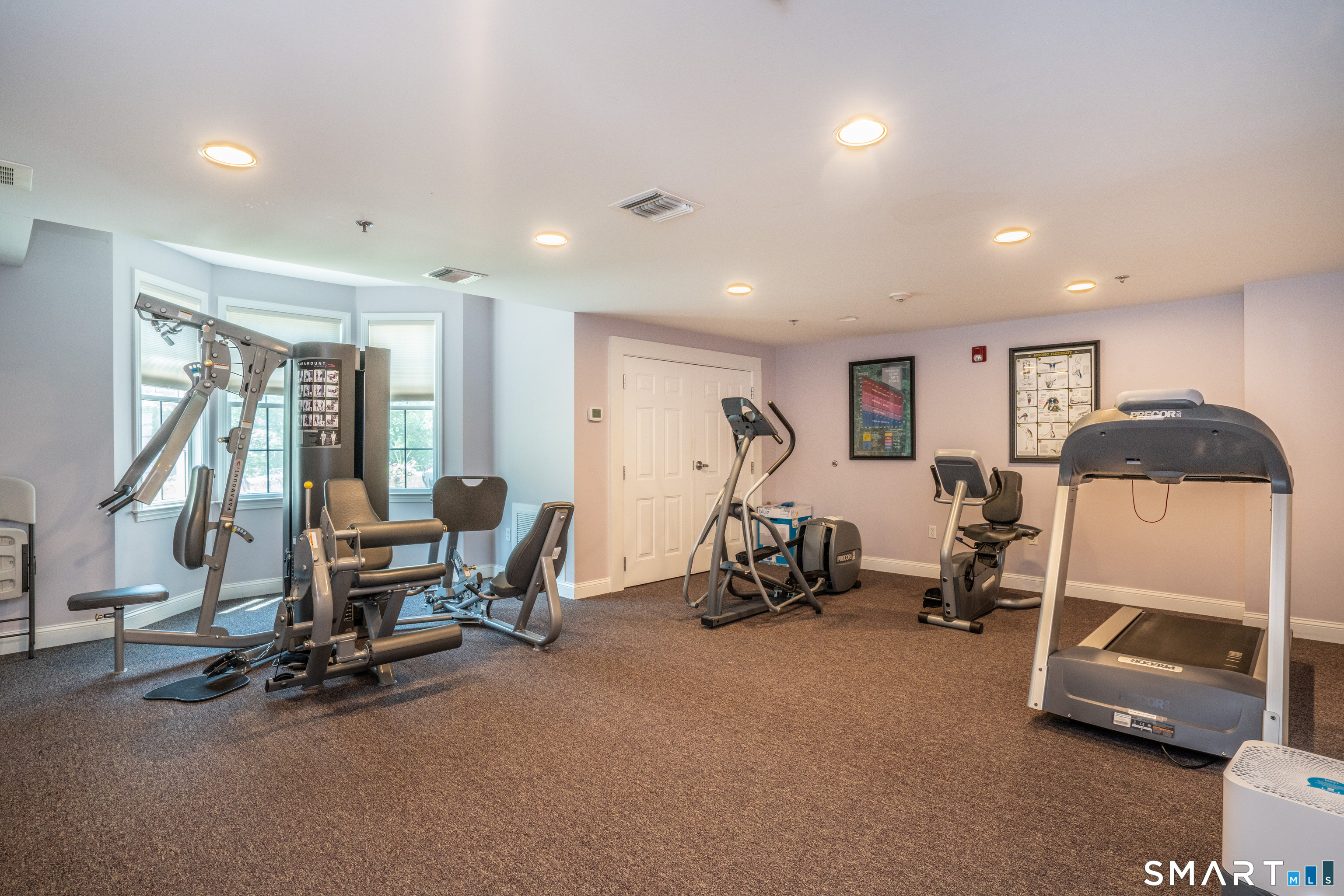 25 Cassandra Boulevard West Hartford CT 06107