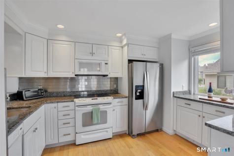 15 Greenview Drive Rocky Hill CT 06067