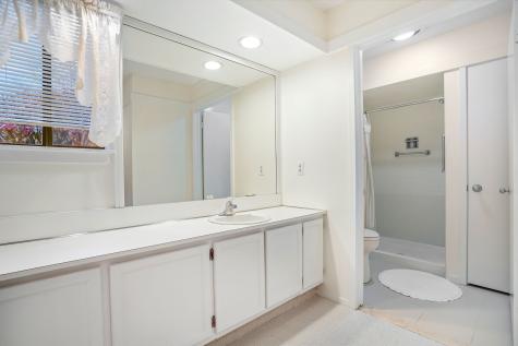 511 Heritage Village Southbury CT 06488