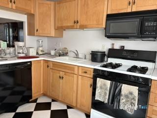 21 East Gate Lane Hamden CT 06514