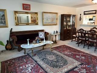 21 East Gate Lane Hamden CT 06514