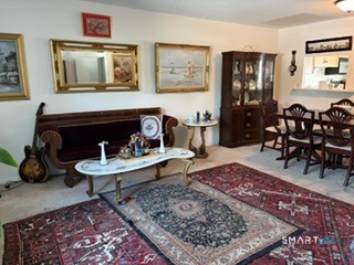21 East Gate Lane Hamden CT 06514