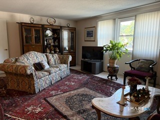21 East Gate Lane Hamden CT 06514