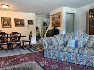 21 East Gate Lane Hamden CT 06514