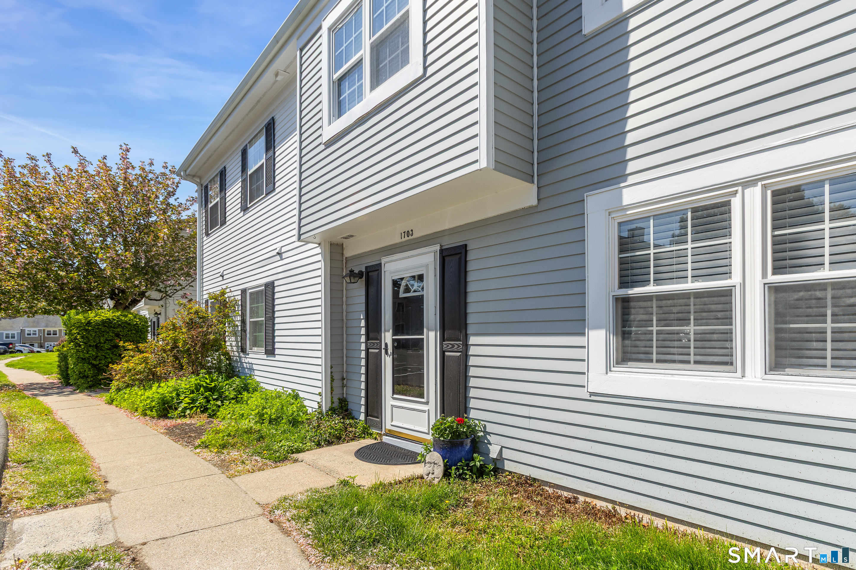93 Park Avenue Danbury CT 06810