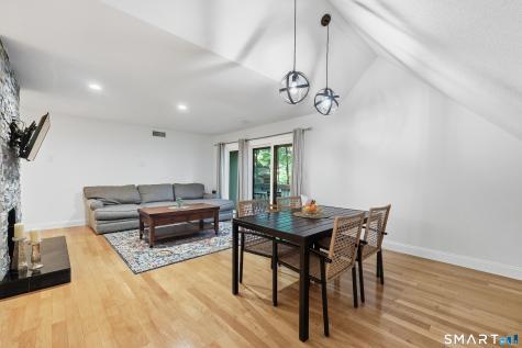 25 Great Meadow Lane Farmington CT 06032