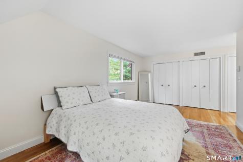 25 Great Meadow Lane Farmington CT 06032