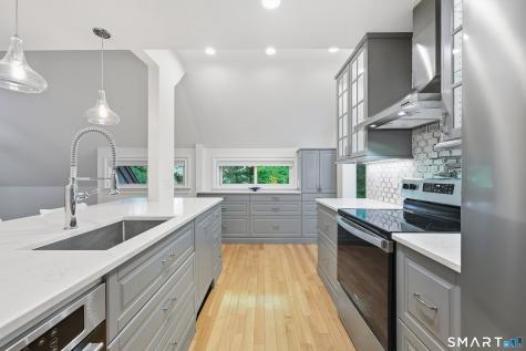 25 Great Meadow Lane Farmington CT 06032