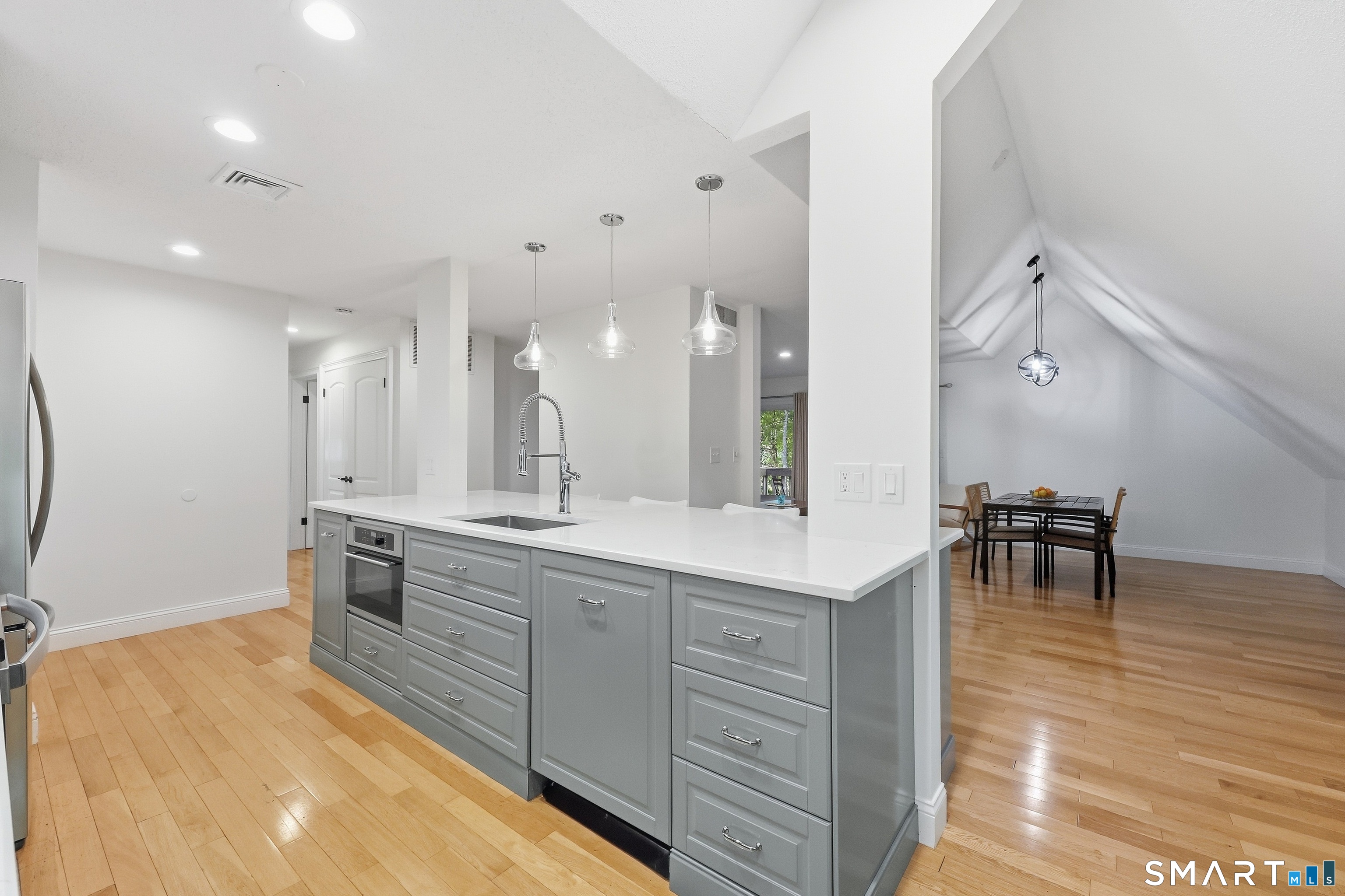 25 Great Meadow Lane Farmington CT 06032