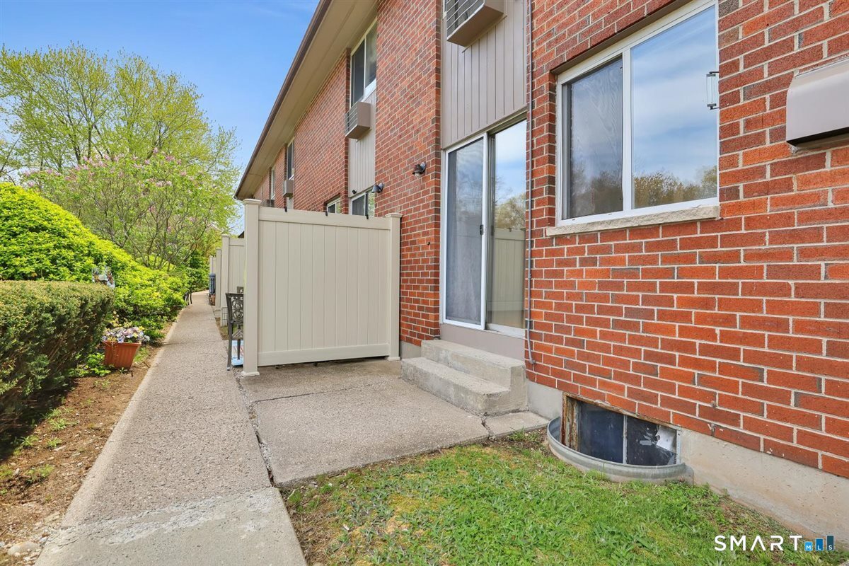 224 New Britain Avenue Farmington CT 06085