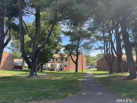 56 Salem Walk Milford CT 06460