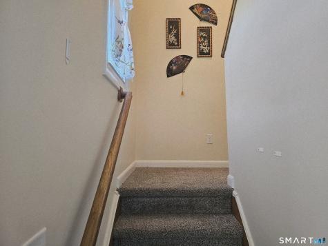 18 Meryl Court Groton CT 06340