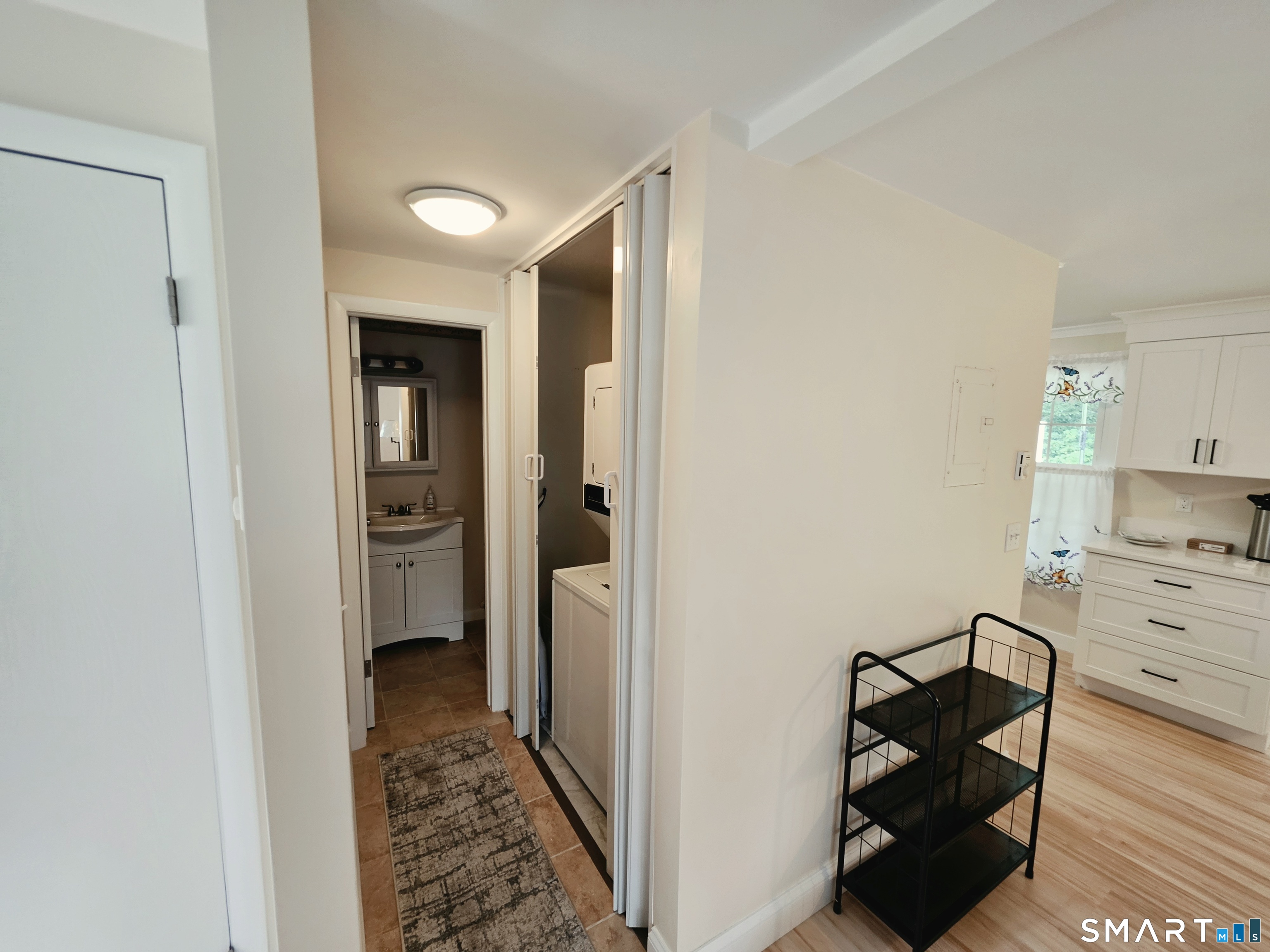18 Meryl Court Groton CT 06340