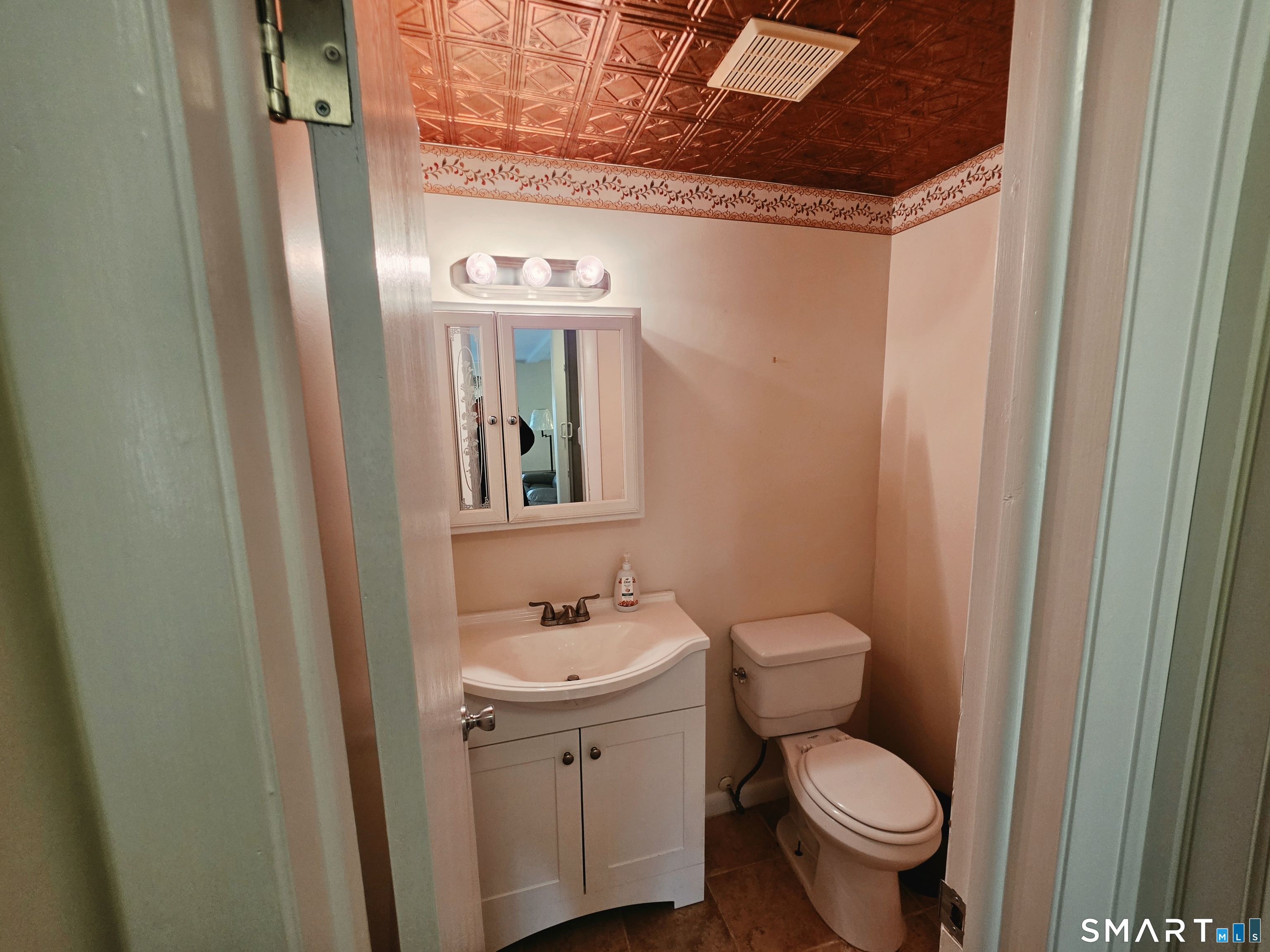 18 Meryl Court Groton CT 06340
