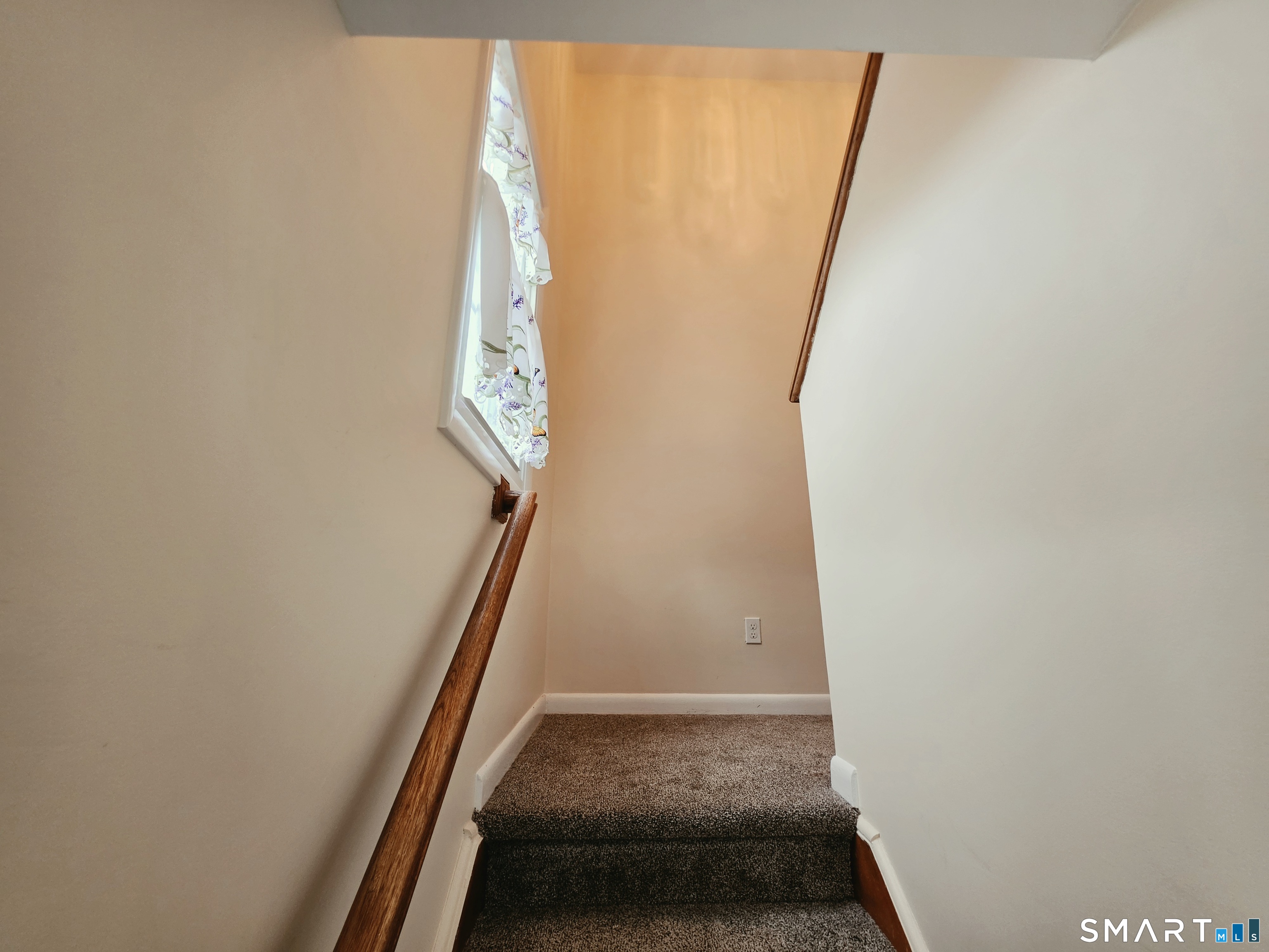 18 Meryl Court Groton CT 06340