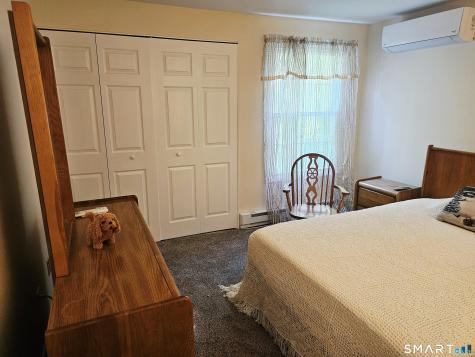 18 Meryl Court Groton CT 06340