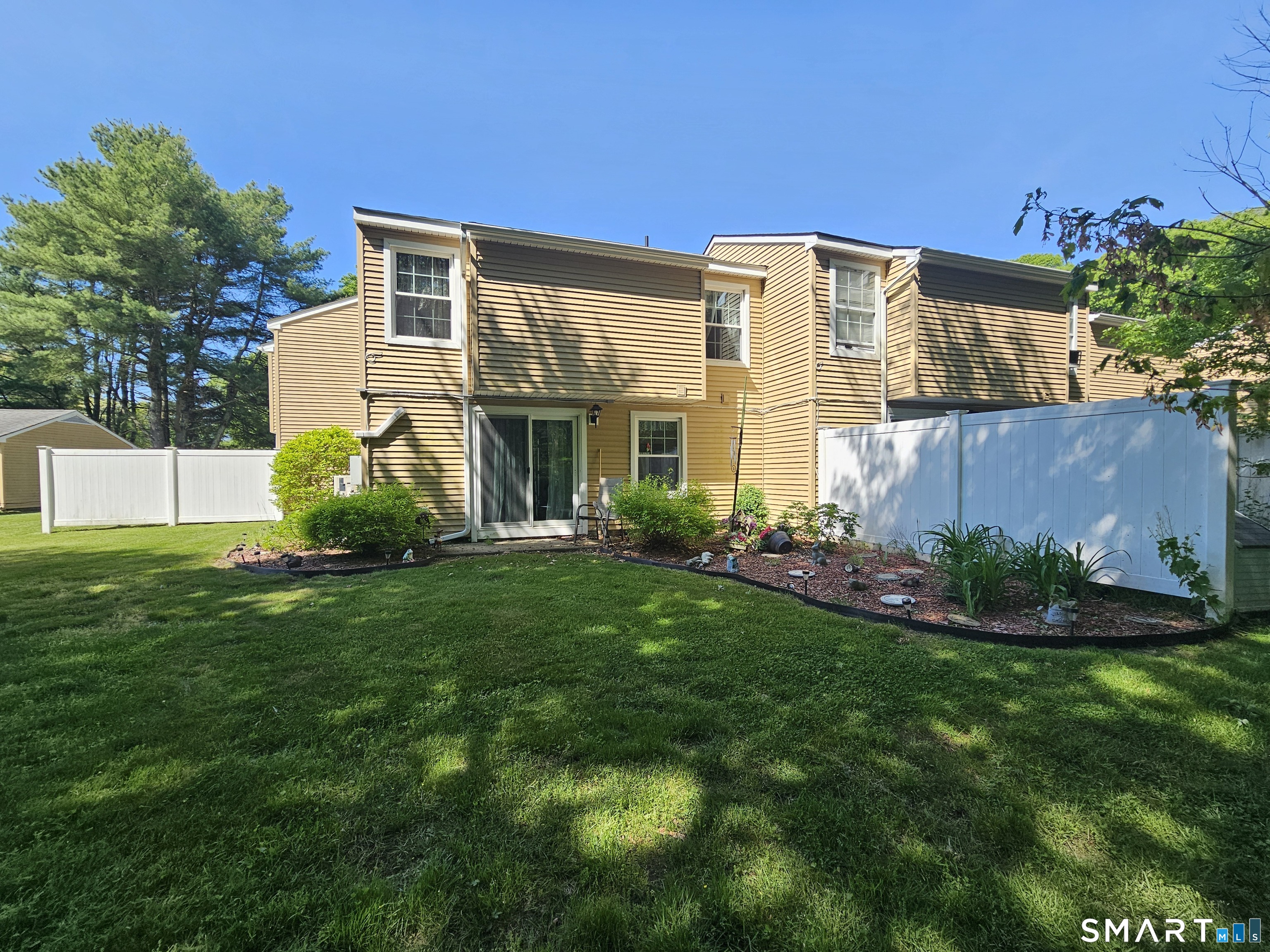 18 Meryl Court Groton CT 06340